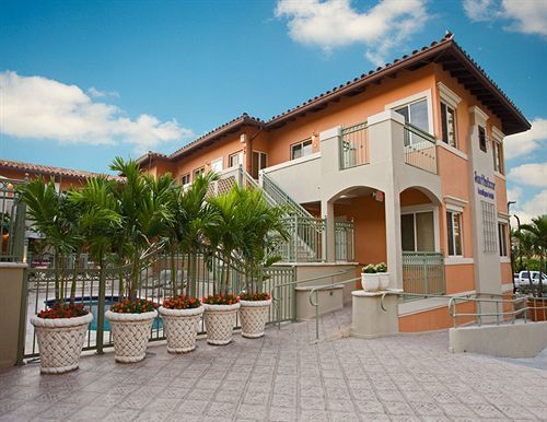 Sun Harbour Boutique Hotel Bal Harbour Exterior photo